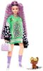Barbie® Extra Fashion baba hullámos levendula hajjal ,kiegészítőkkel
